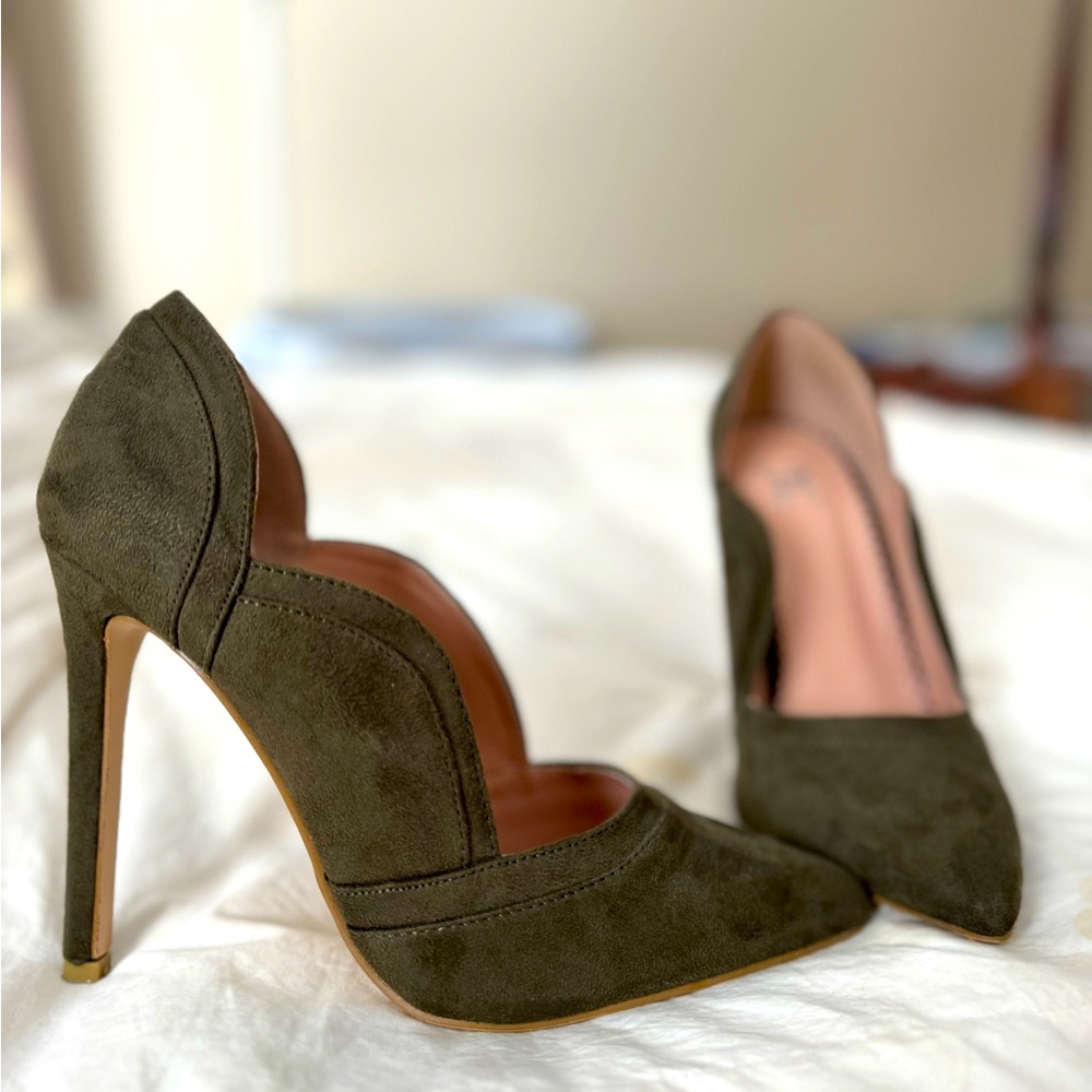 JG Olive suede heels